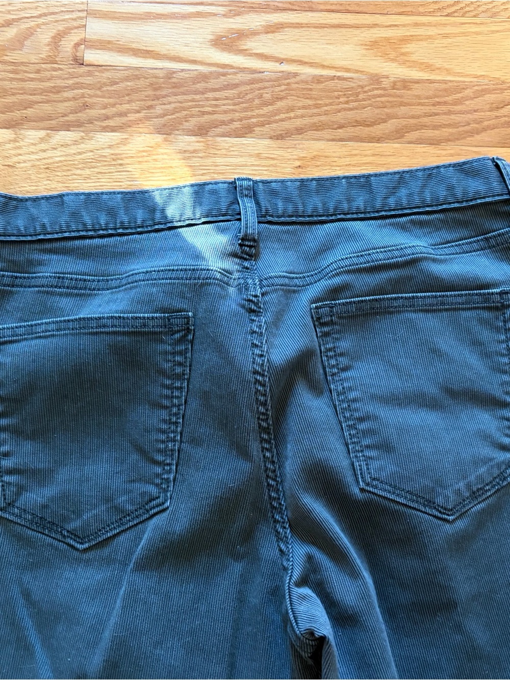 2 pairs of Banana Republic Ribbed Jeans in Gray and Green size 33 by 30 - Picture 15 of 16